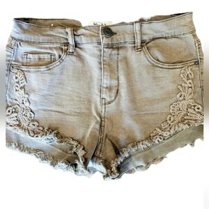 Mudd demin jean shorts green size 9